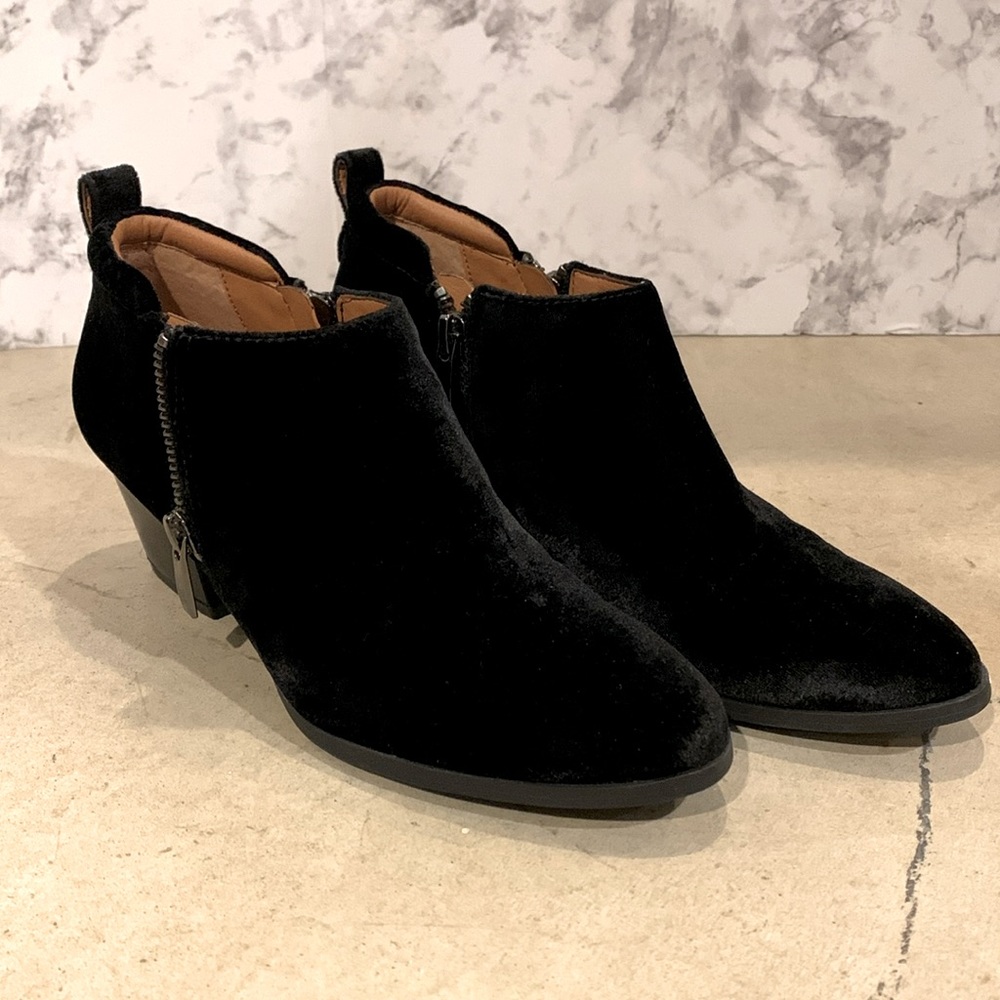 Franco Sarto Womens Ankle Boot Granite Velvet Side Zip Size 5.5